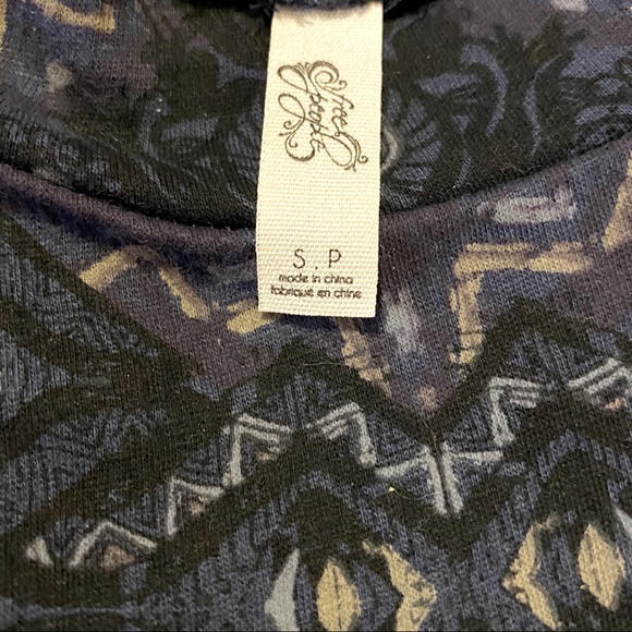 Like new Free People Dress with cut out back. S - Picture 5 of 5